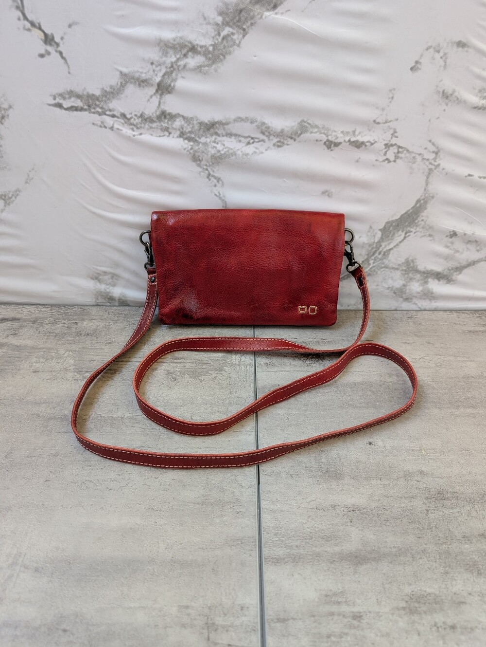 Bed Stu Cadence Softest Leather Red Rustic Crossbody Wallet Clutch Wristlet